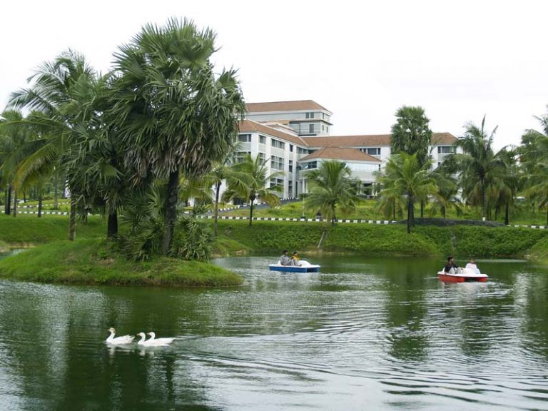 lake & Hospital